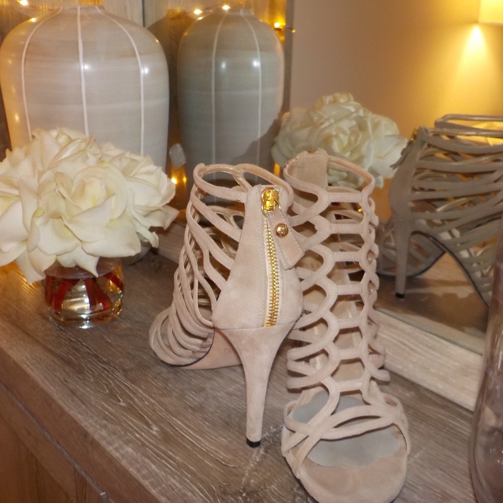 STUART WEITZMAN 👡 Tan Heels
